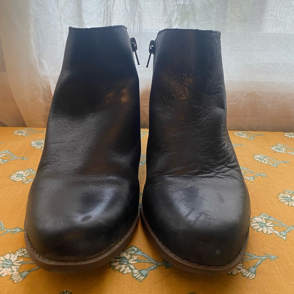 Crown Vintage leather booties